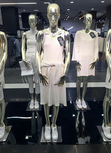 時尚衣櫥指南 不容錯過的女裝品牌與零售新風(fēng)尚